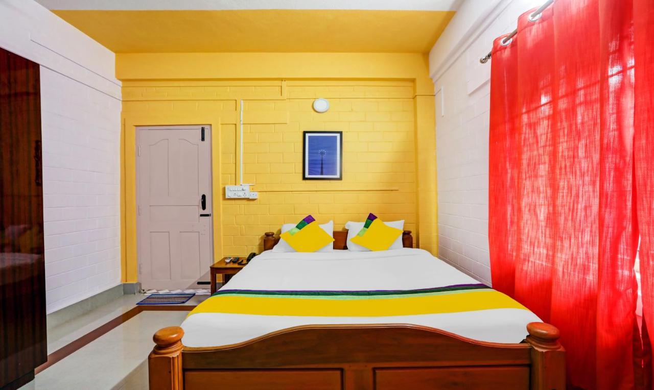 Itsy By Treebo - Iha Comforts With Mountain View Madikeri Exterior photo